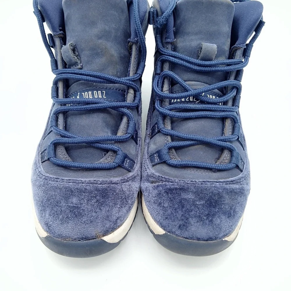 Air Jordan 11 Retro Shoes Youth Size 3Y‎ DO3857-441 Basketball Velvet